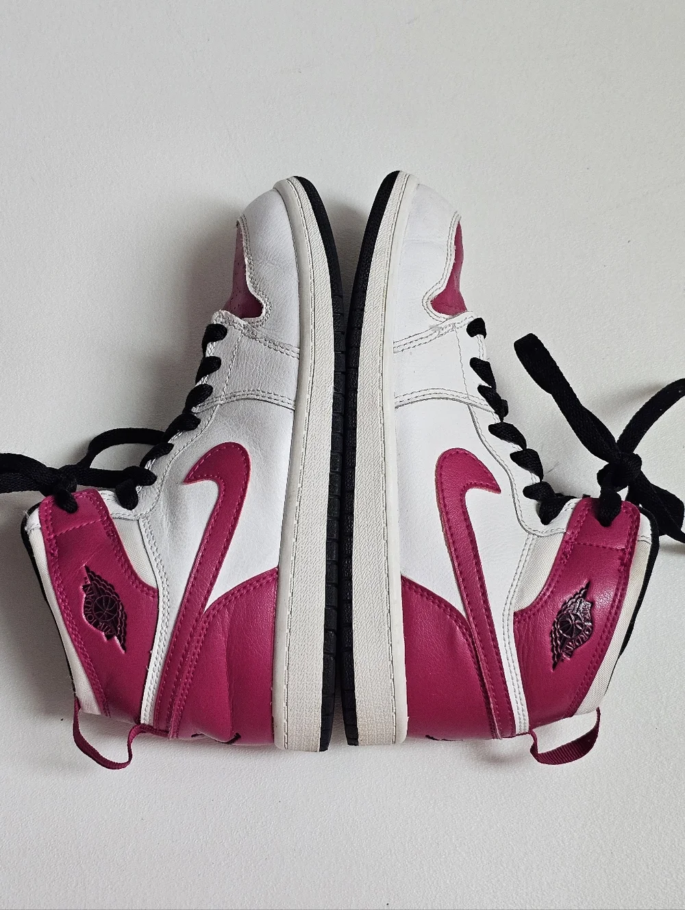 Air Jordan 1 Retro High GS White Sport Fuchsia Pink Black Youth 3Y - Picture 8 of 11